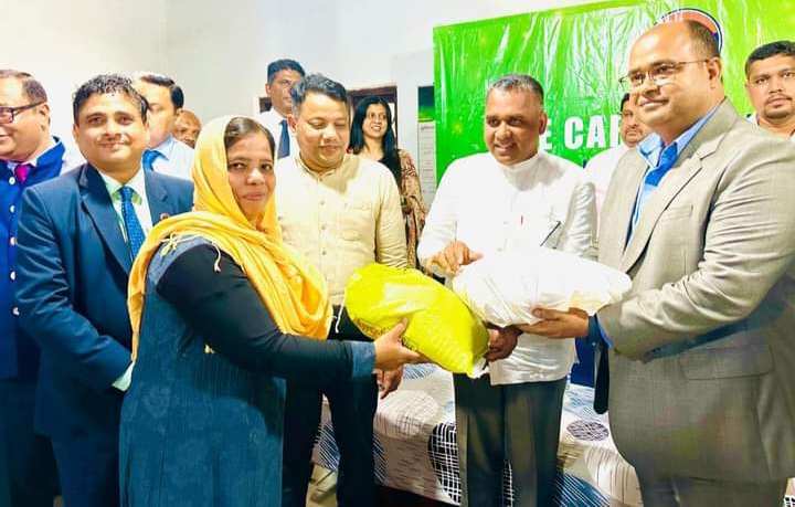 வெள்ளம் பாதிக்கப்பட்ட குறிஞ்சாக்கேணி பிரதேச மக்களுக்கு நிவாரண உதவிகள் வழங்கிவைத்தார் திருமலை எம்.பி. தௌபீக்