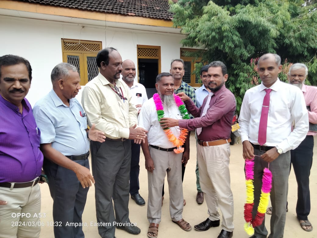 31 வருட கல்விச் சேவையாற்றிய ஆசிரிய ஆலோசகர் யூசுப்பிற்கு புதன்கிழமை பிரிவுபசார நிகழ்வு நடந்தது!