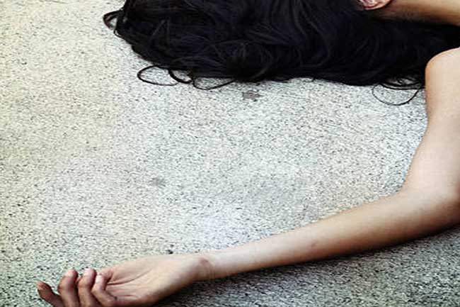 காத்தான்குடியில் கரையொதுங்கிய பெண்ணின் சடலம்