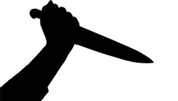 மட்டக்களப்பு கைத்தொலைபேசியால் கத்திக்குத்து கொலை