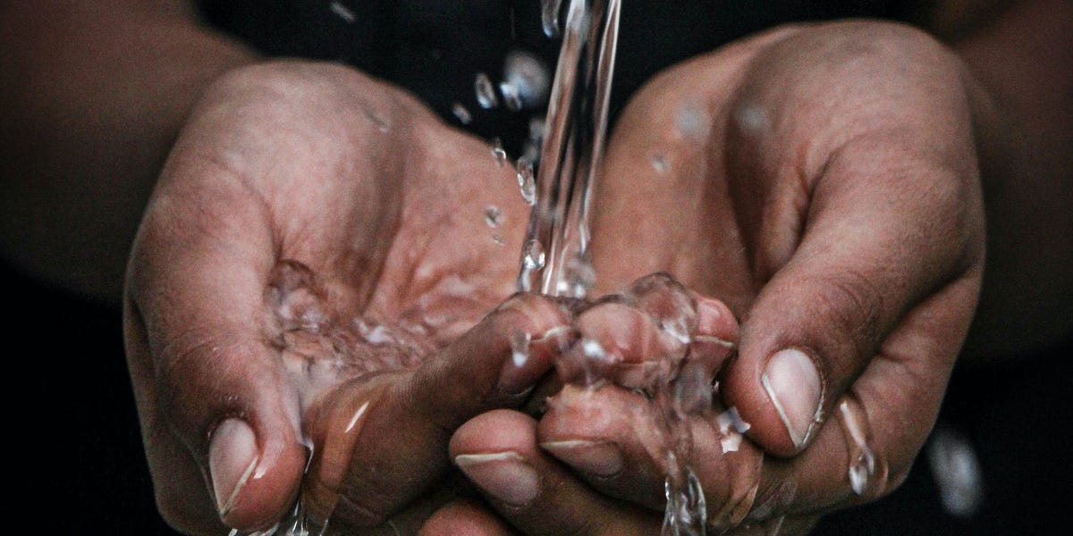 போதகரின் ஆராதனை நீரில் உயிரிழந்த பெண்