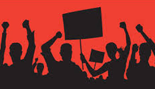 அனைத்து பல்கலைக்கழக கல்விசாரா ஊழியர்களால் தொழிற்சங்க போராட்டம்