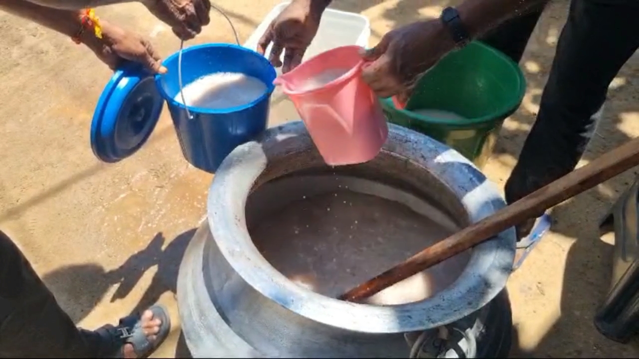 முள்ளிவாய்க்கால் கஞ்சி காய்ச்சி 4 பேர் கைது