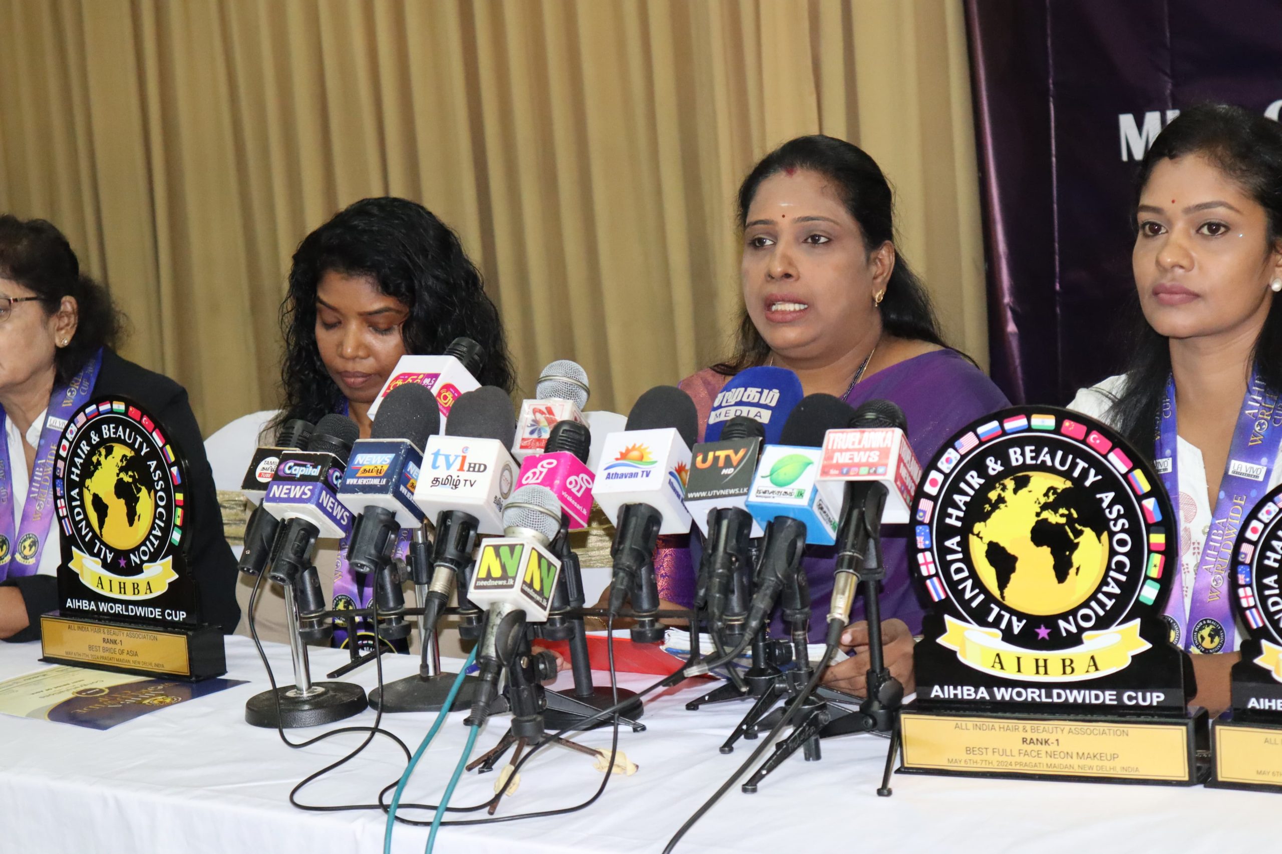 மேக்கப் ஆர்ட்டிஸ்ட் கிளப் ஒப் லங்கா மூலம் பெண் முயற்சியாளர்களுக்கு உதவி