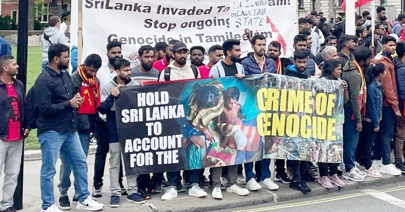 முள்ளிவாய்க்கால் படுகாெலைக்கு நீதி காேரி லண்டனில் பாேராட்டம்